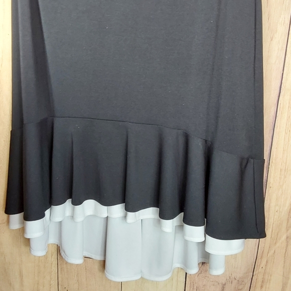 White House Black Market Strapless Dress With White Trim Bodice and White Hem - Picture 12 of 12